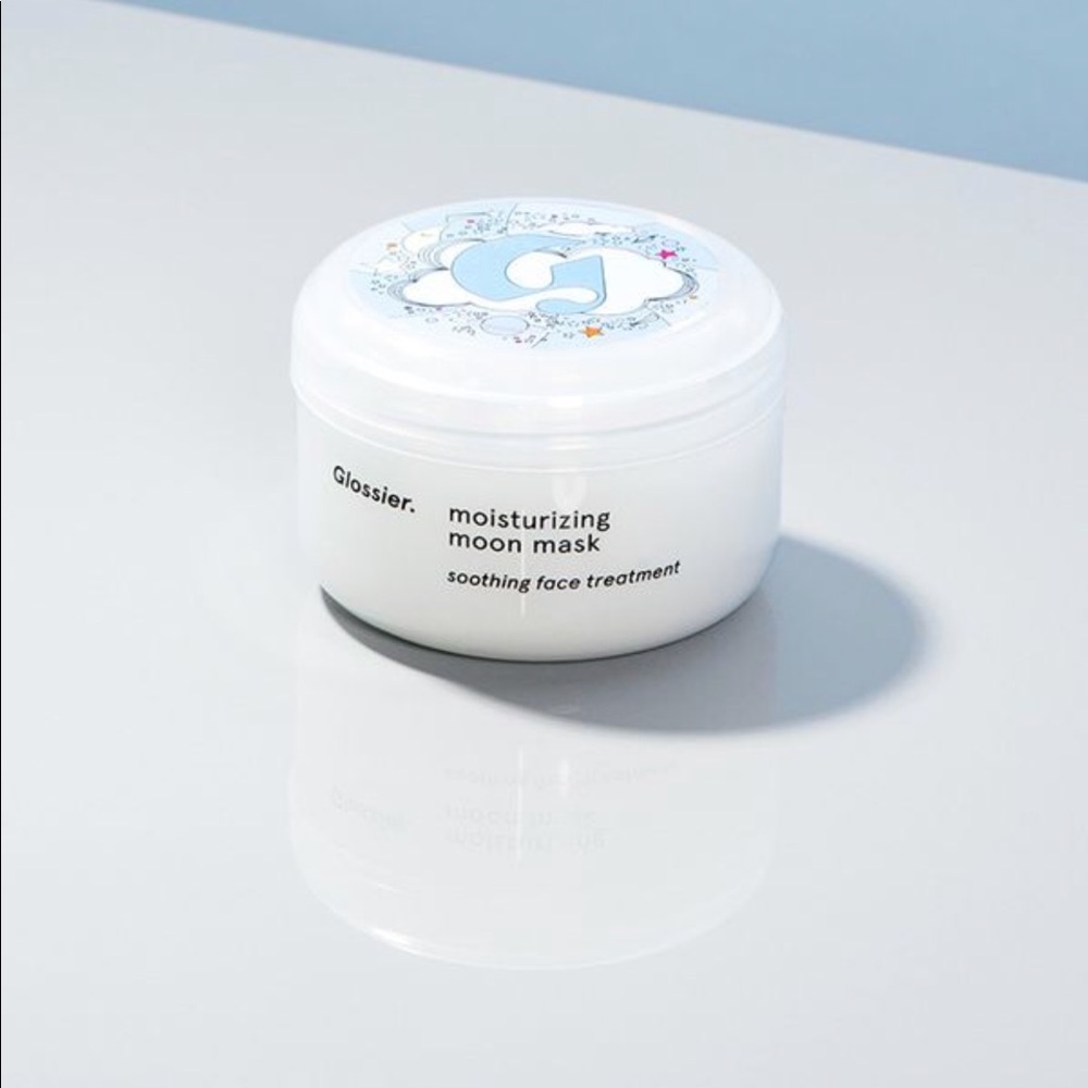Glossier Moisturizing Moon Mask